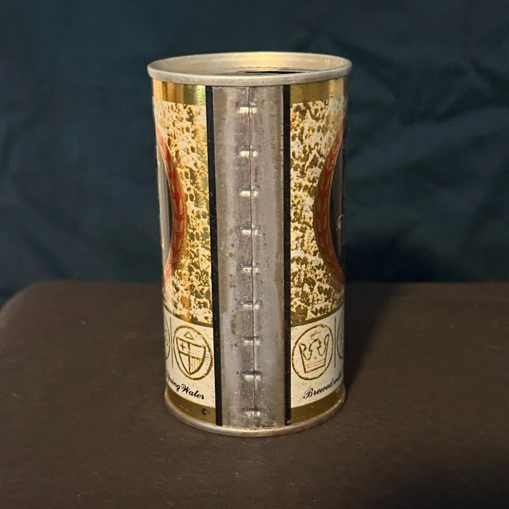 Wisconsin Gold Label Light Lager Vintage beer can